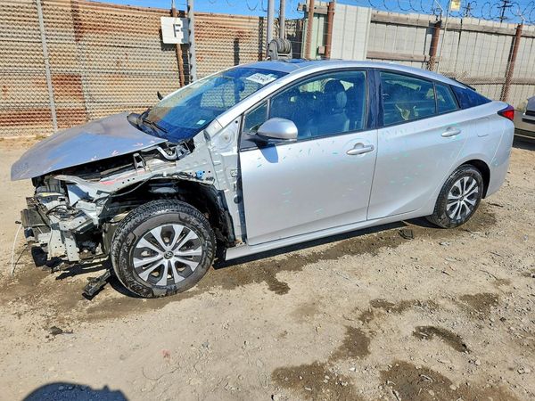 2022 TOYOTA PRIUS