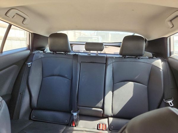 2022 TOYOTA PRIUS