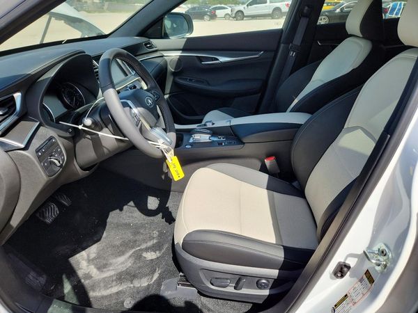 2025 INFINITI QX55 Luxe — Engine bay