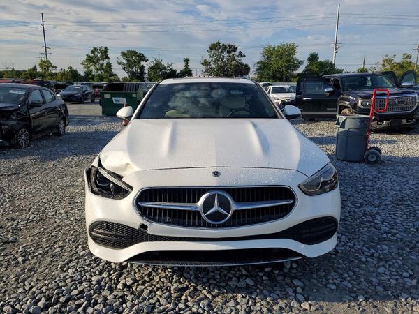 2024 MERCEDES-BENZ C C300