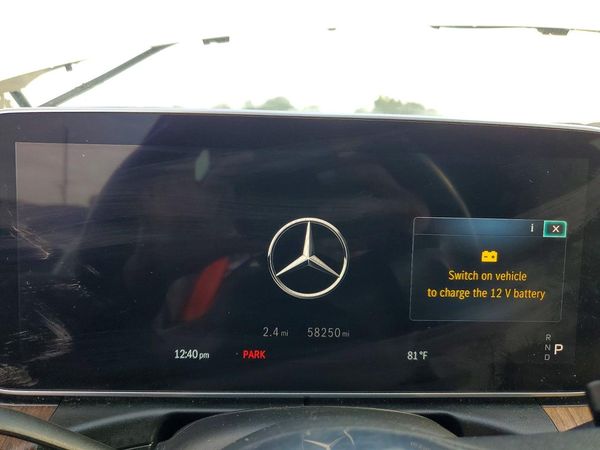 2024 MERCEDES-BENZ C C300