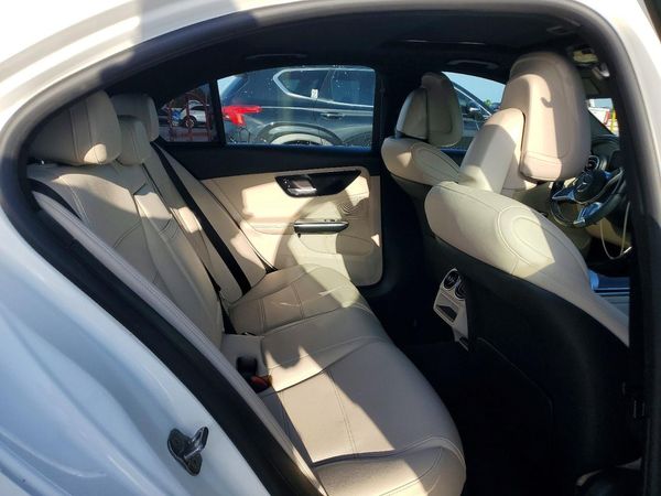 2024 MERCEDES-BENZ C C300