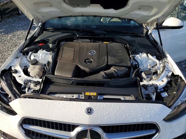 2024 MERCEDES-BENZ C C300