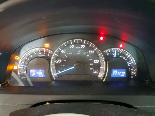 2012 TOYOTA CAMRY