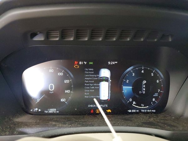 2020 VOLVO XC90