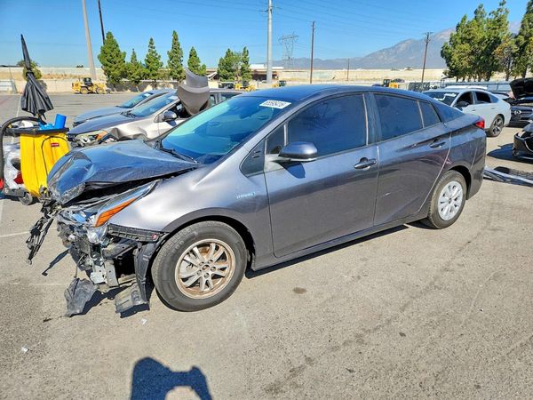2021 TOYOTA PRIUS