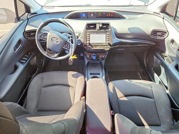 2021 TOYOTA PRIUS