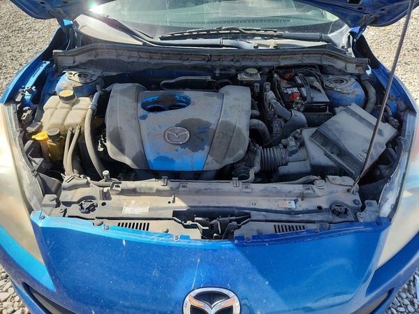 2012 MAZDA 3 Touring/GS