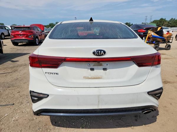2021 KIA FORTE FE, LXS