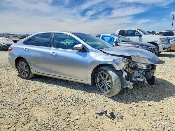 2015 TOYOTA CAMRY