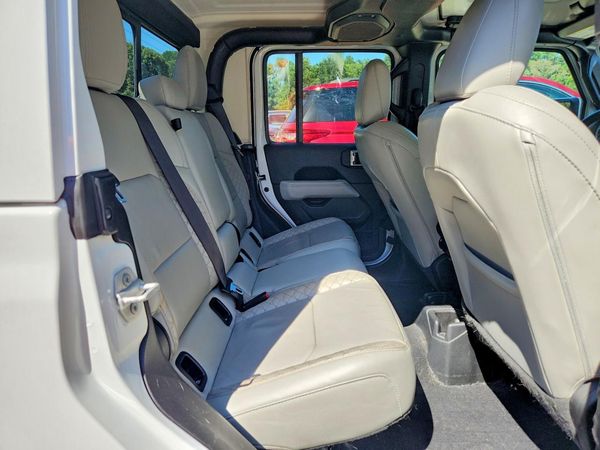 2023 JEEP GLADIATOR
