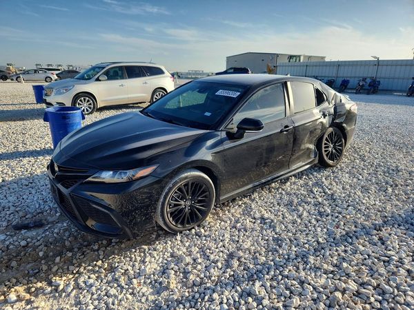 2022 TOYOTA CAMRY