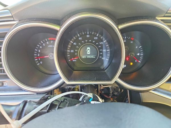 2015 KIA OPTIMA GL - Middle-low
