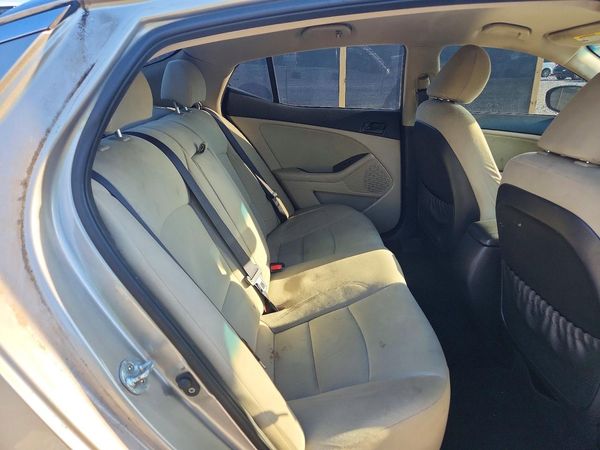 2015 KIA OPTIMA GL - Middle-low