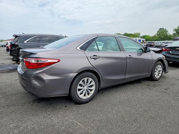 2015 TOYOTA CAMRY