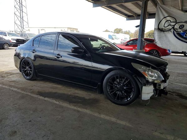 2013 INFINITI G37 — Passenger 3/4