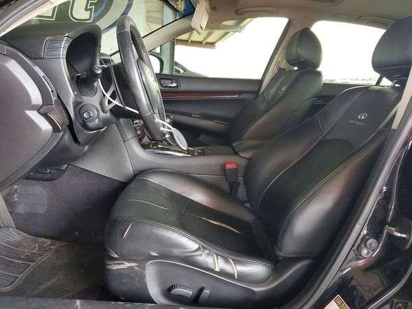 2013 INFINITI G37 — DENT