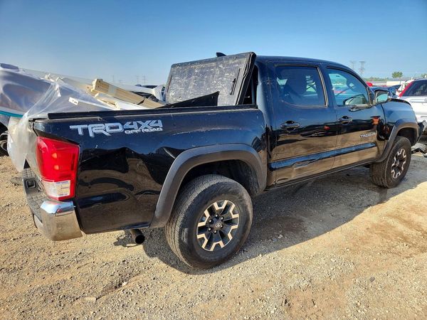 2017 TOYOTA TACOMA