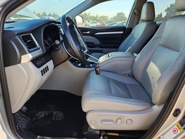 2019 TOYOTA HIGHLANDER