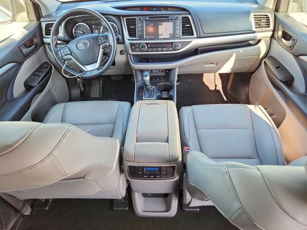 2019 TOYOTA HIGHLANDER
