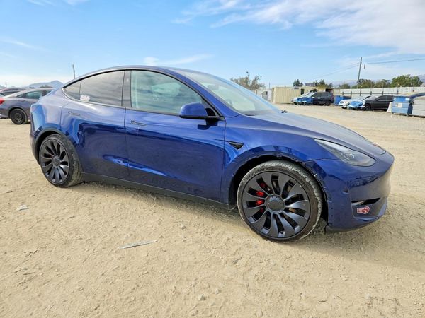 2024 TESLA MODEL Y