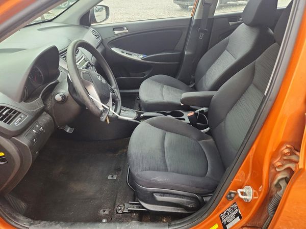 2017 HYUNDAI ACCENT SE Base