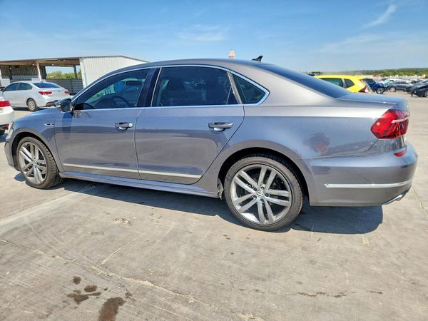 2017 VOLKSWAGEN PASSAT