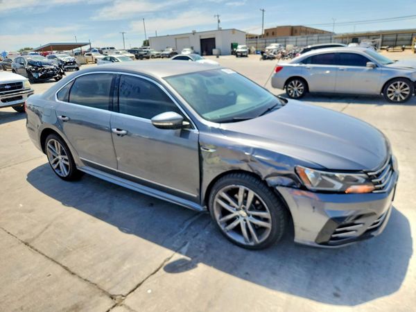 2017 VOLKSWAGEN PASSAT