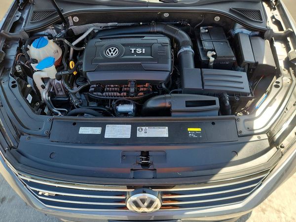 2017 VOLKSWAGEN PASSAT
