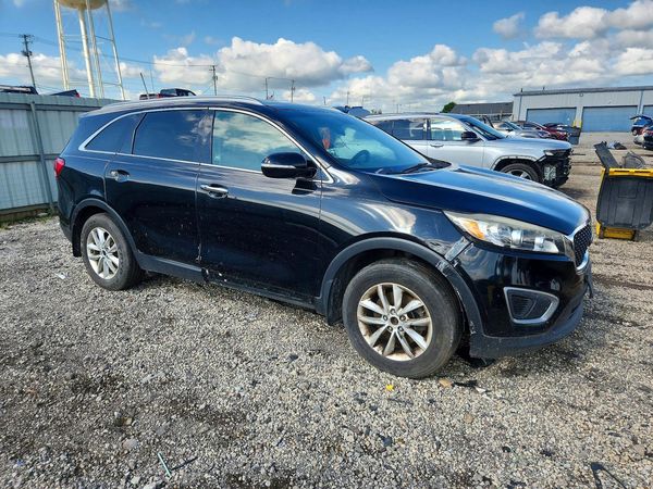 2016 KIA SORENTO L / LX