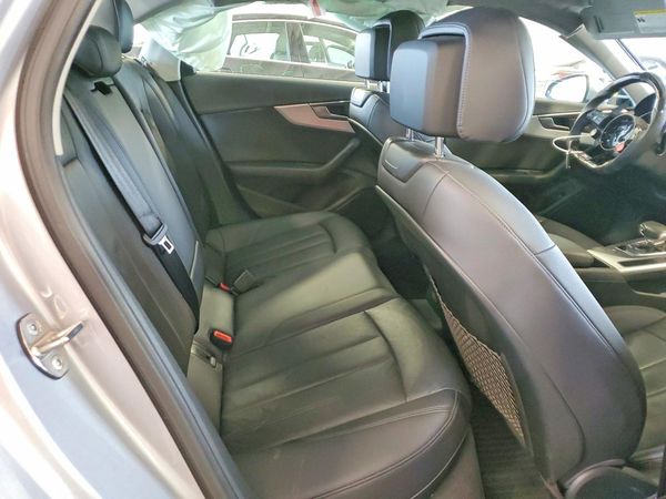 2017 AUDI A4 quattro Premium