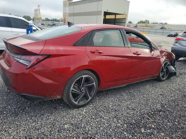 2022 HYUNDAI ELANTRA
