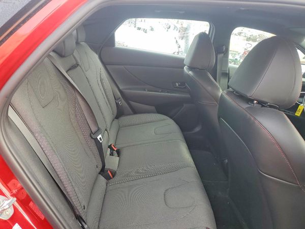 2022 HYUNDAI ELANTRA