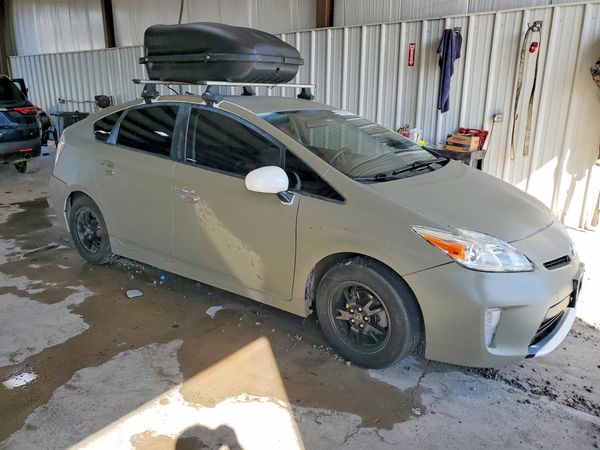 2015 TOYOTA PRIUS