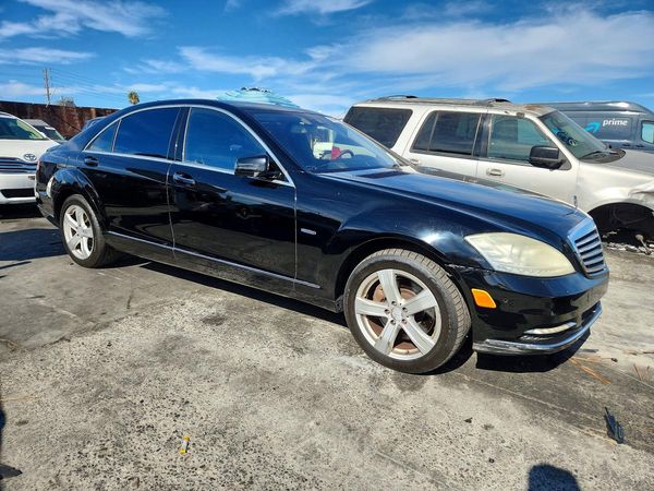 2012 MERCEDES-BENZ S S550