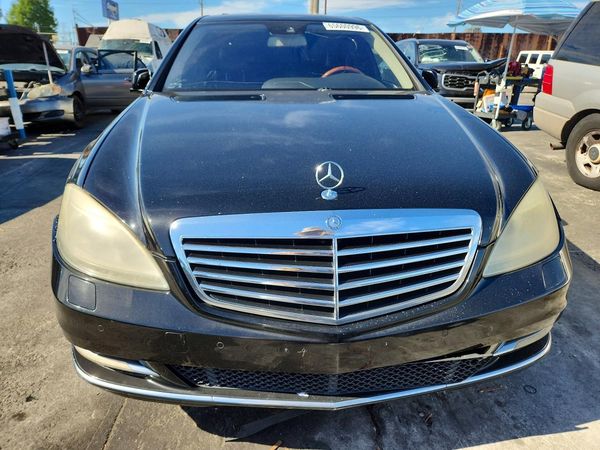 2012 MERCEDES-BENZ S S550