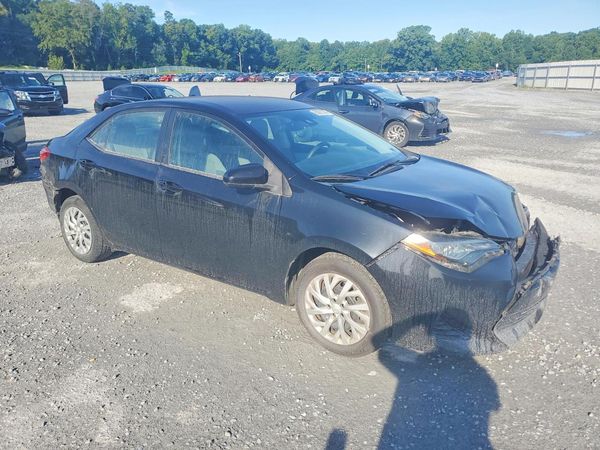 2018 TOYOTA COROLLA L/LE/SE/XLE/XSE — Passenger 3/4