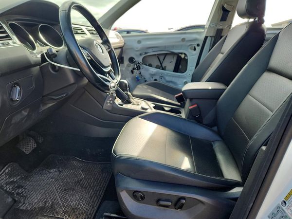 2018 VOLKSWAGEN TIGUAN SE, 4Motion SEL