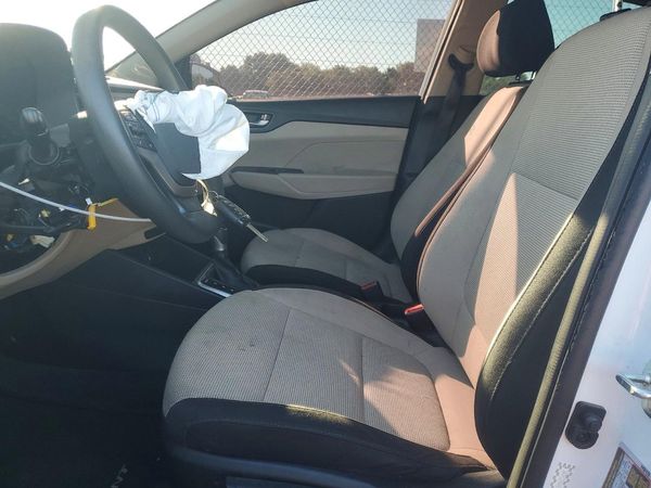 2021 HYUNDAI ACCENT SE & SEL