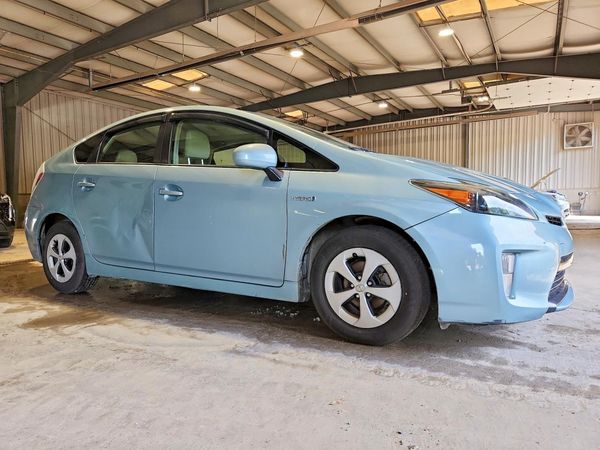 2013 TOYOTA PRIUS