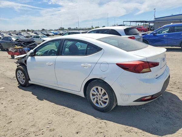2019 HYUNDAI ELANTRA SE