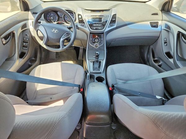 2016 HYUNDAI ELANTRA
