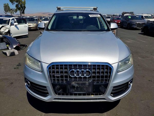 2013 AUDI Q5 Premium Plus