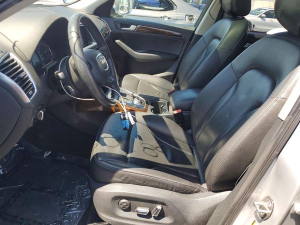 2013 AUDI Q5 Premium Plus