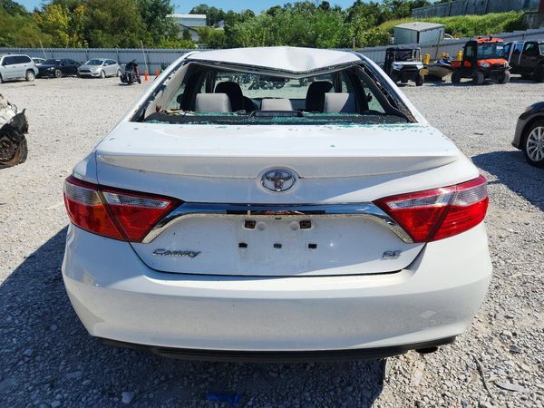 2016 TOYOTA CAMRY