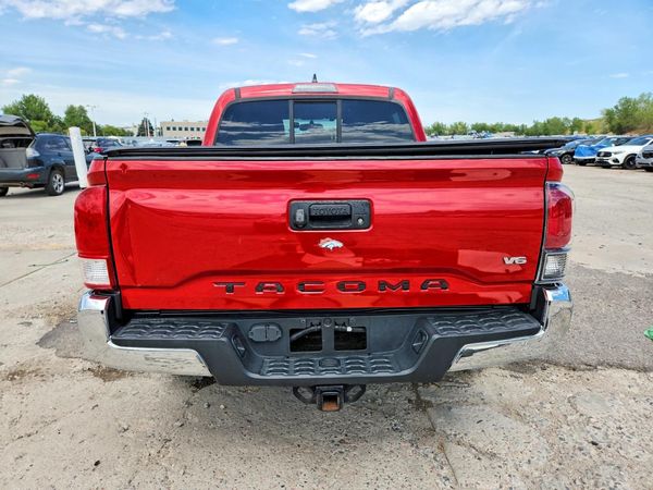 2017 TOYOTA TACOMA