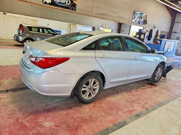 2013 HYUNDAI SONATA GLS/ GLS Popular