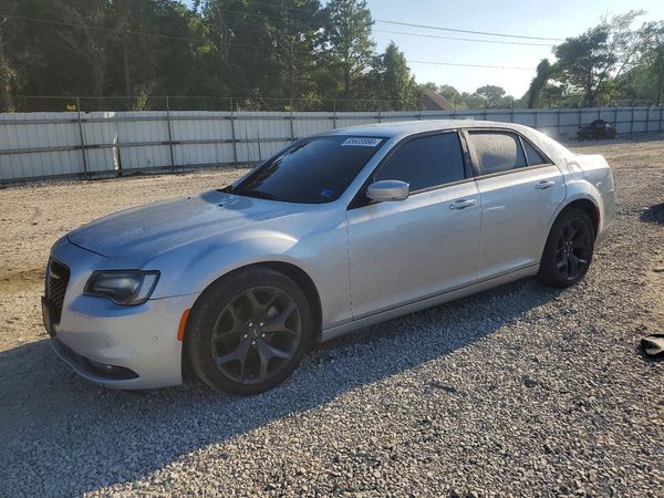 2023 CHRYSLER 300 300S — Front 3/4