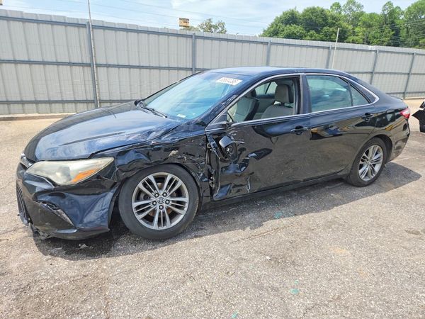 2015 TOYOTA CAMRY
