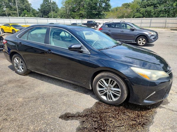 2015 TOYOTA CAMRY
